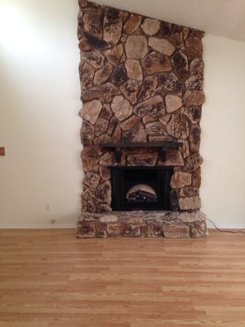 1709 Callaway Dr - Photo 3 of 18