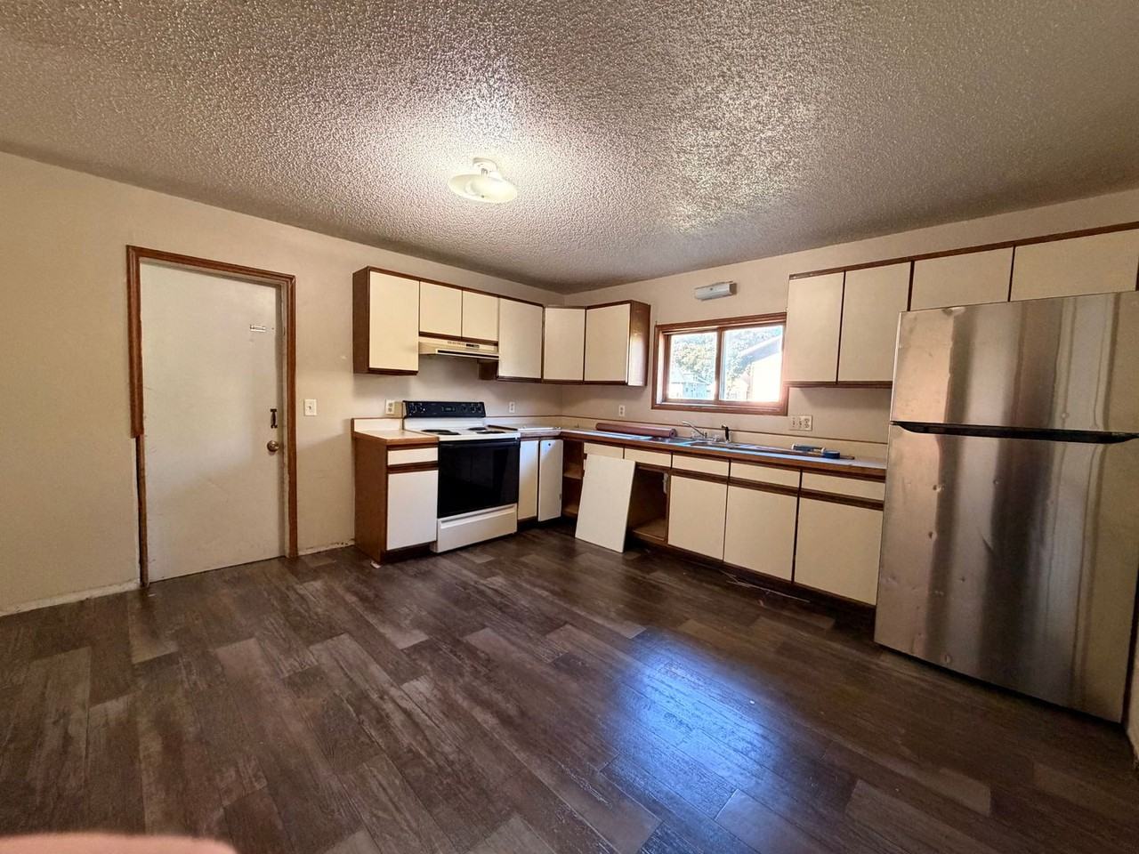 1113 South 25th Street - Photo 2 of 8