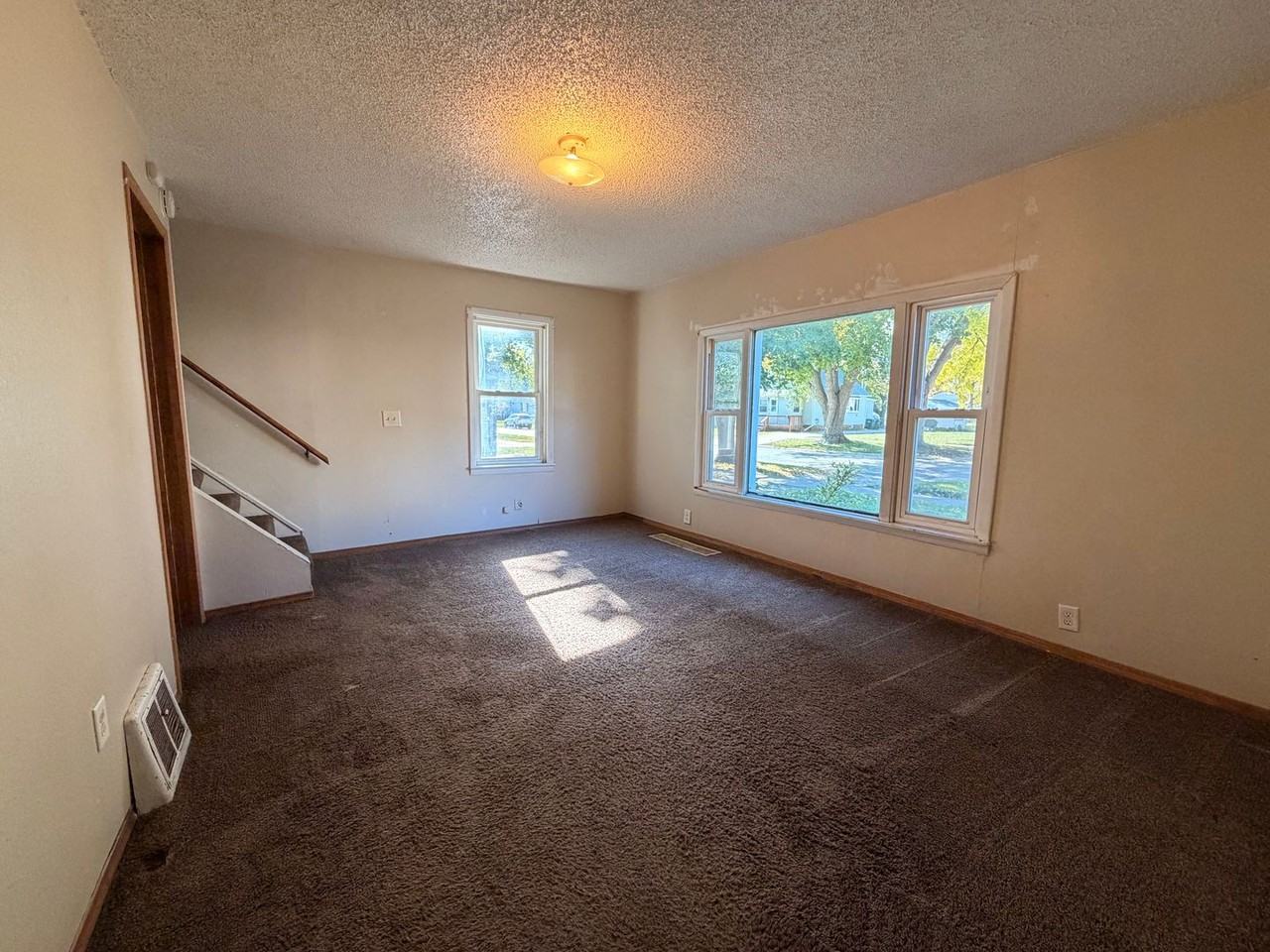 1113 South 25th Street - Photo 4 of 8