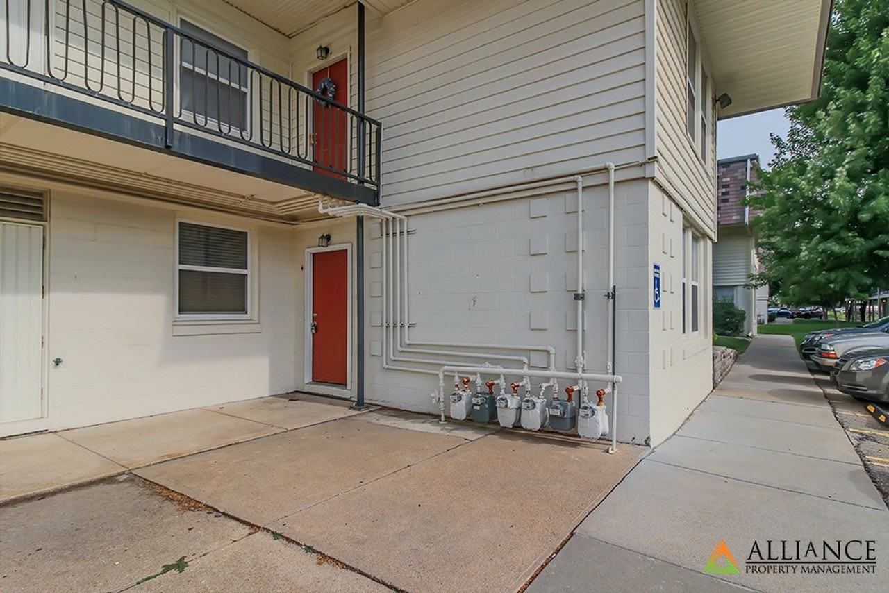 1510 College Avenue - Photo 7 of 24