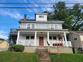 featured image of 727 Louise Avenue