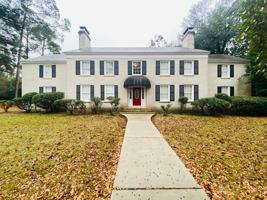 featured image of 123 E Park Ave