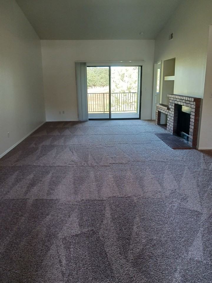 333 N. MCLANE RD - Photo 5 of 50