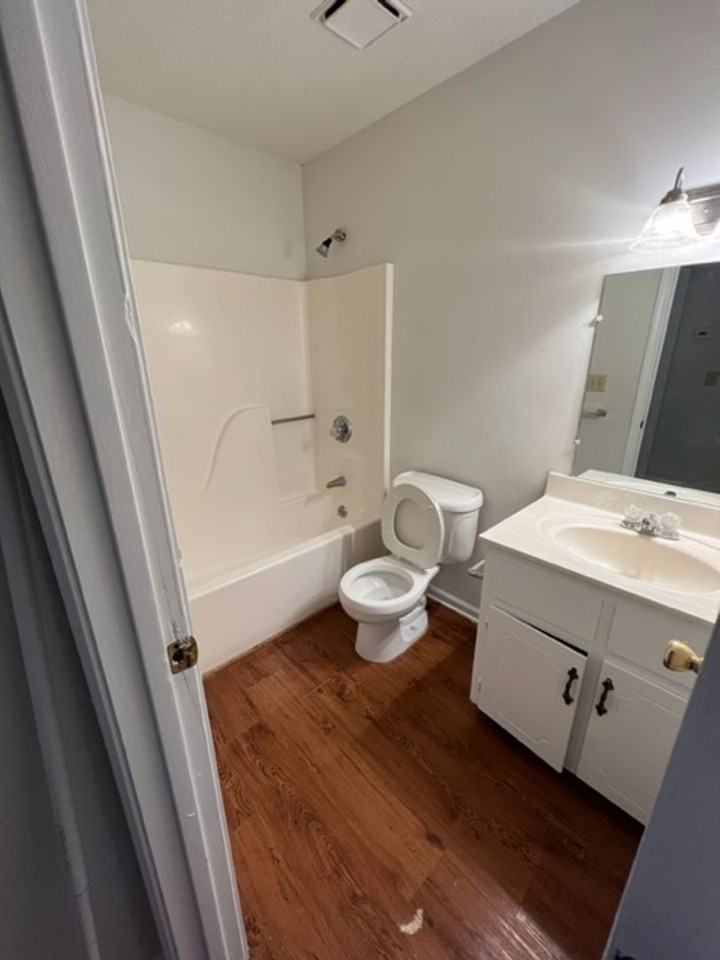 1292 Aiken Rd - Photo 6 of 8