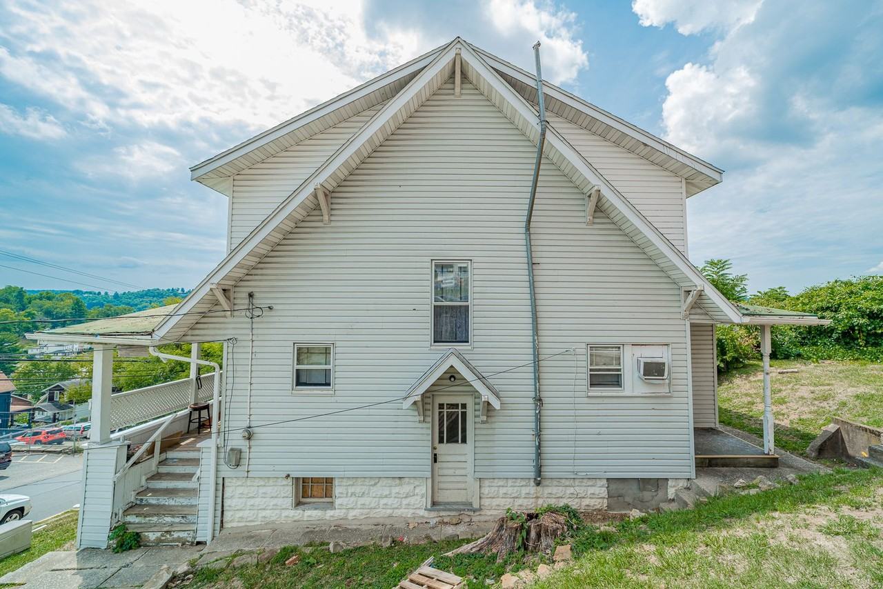 713 Price St - Photo 2 of 22