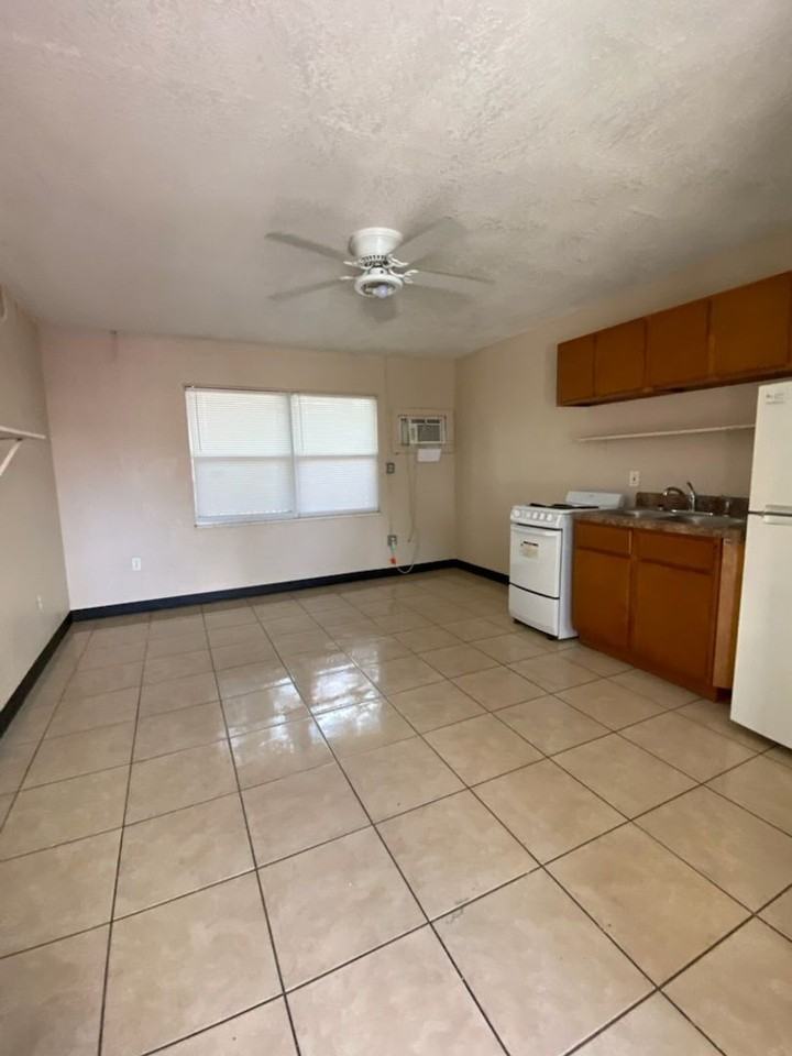 510 Silver St #1 - Photo 5 of 6