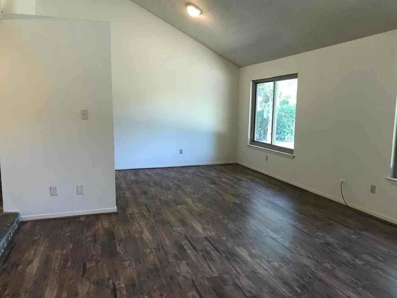 108 Stone Canyon Ct - Photo 5 of 14