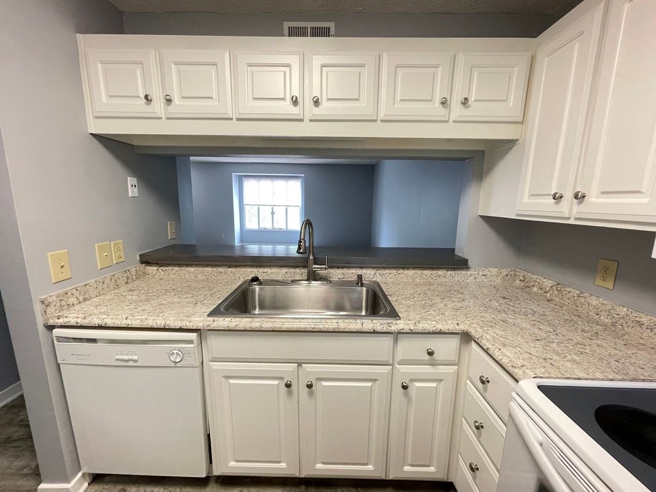 706 Martin Luther King Jr Blvd #G8 - Photo 6 of 34