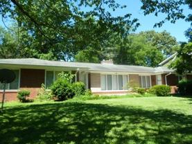 120 S Roberson St - Photo 1 of 1