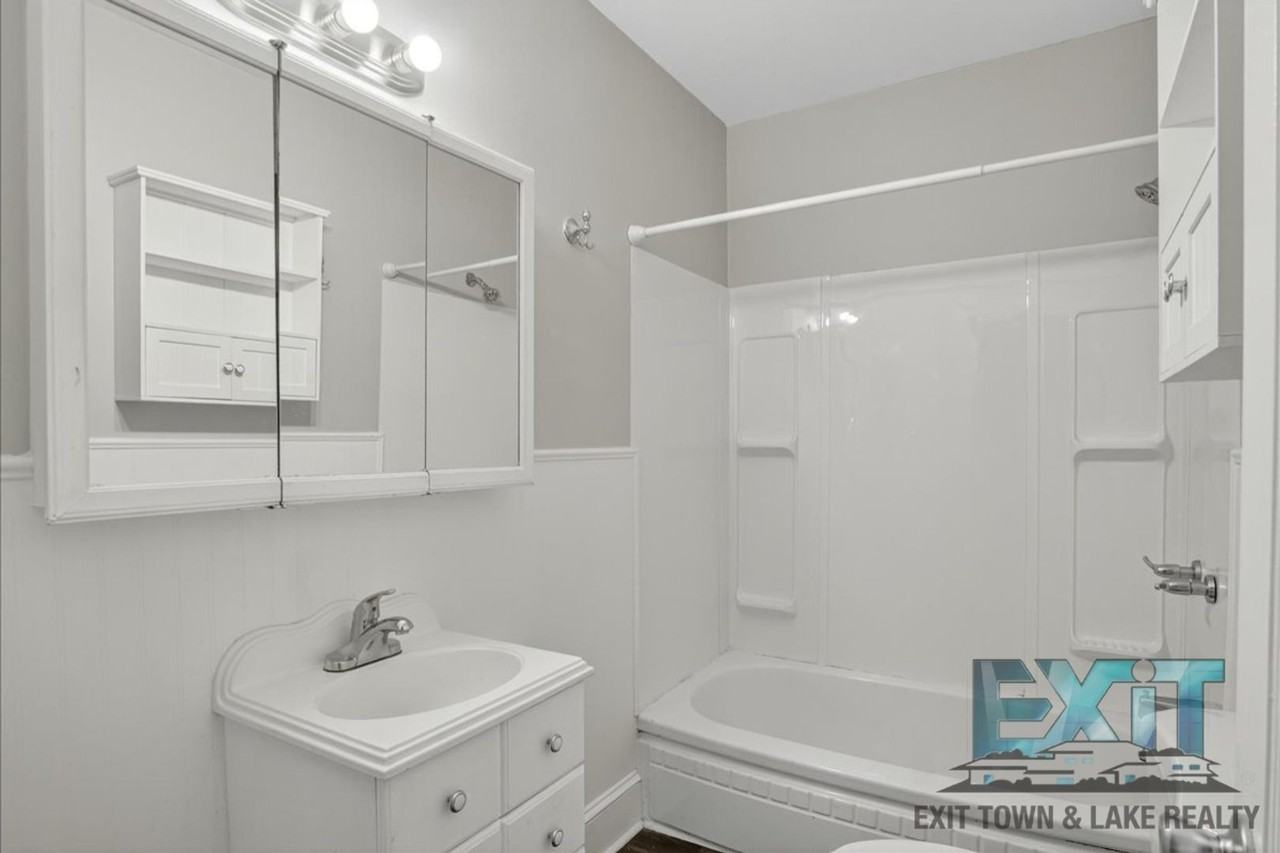 509 Franklin St - Photo 4 of 23