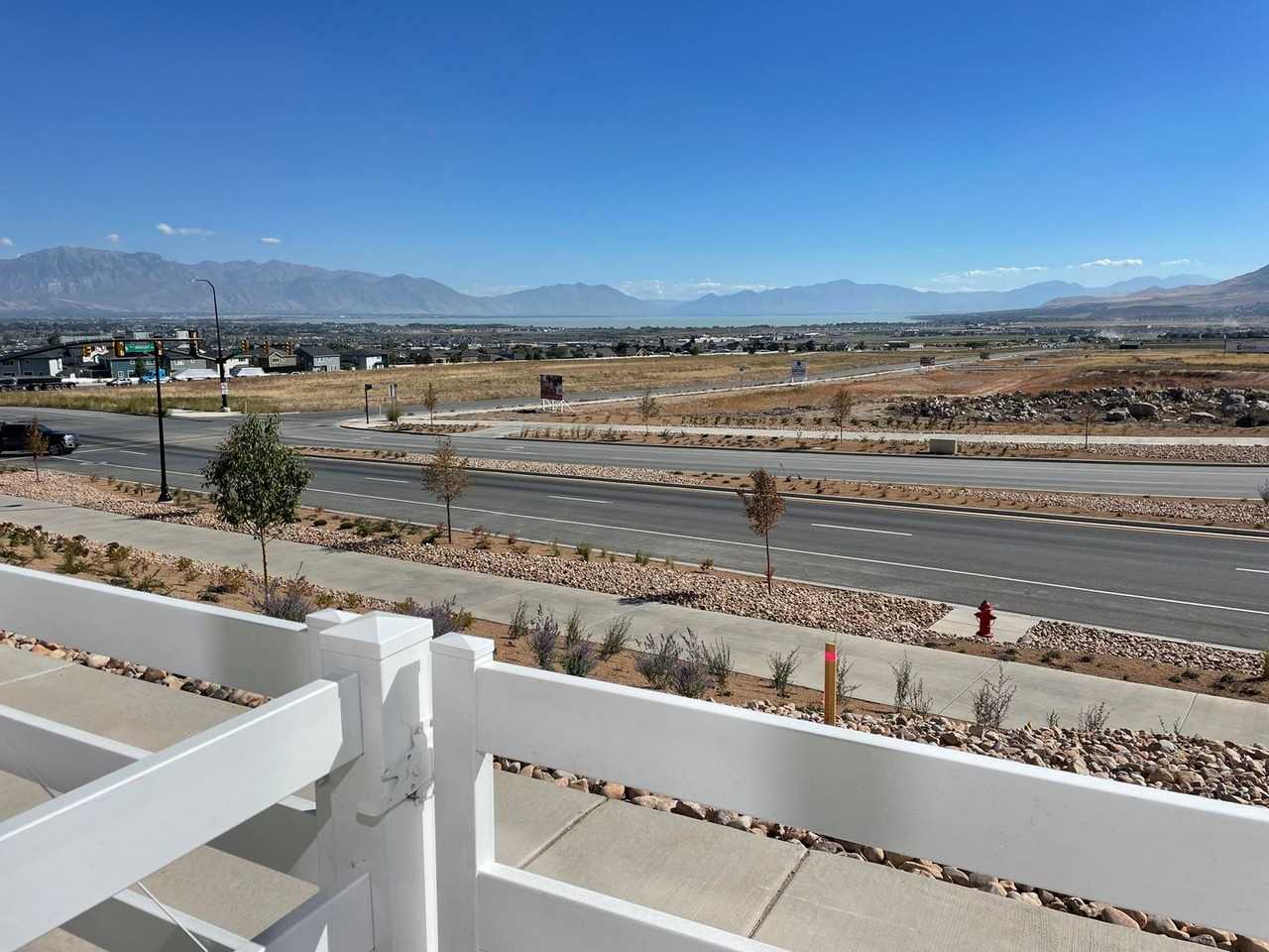 909 West Sunspear Drive - Photo 4 of 31