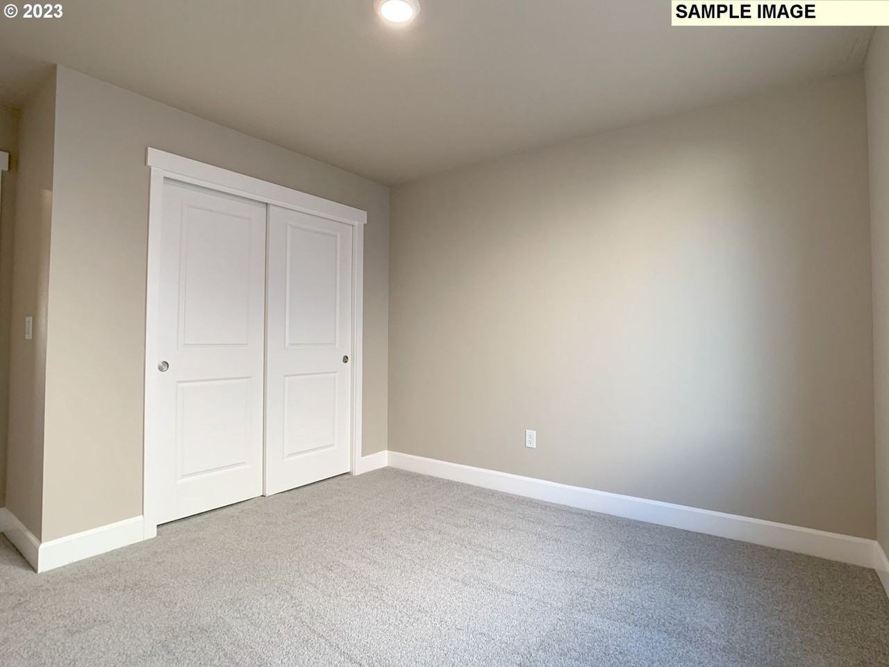 539 E Rosa Ave - Photo 3 of 32