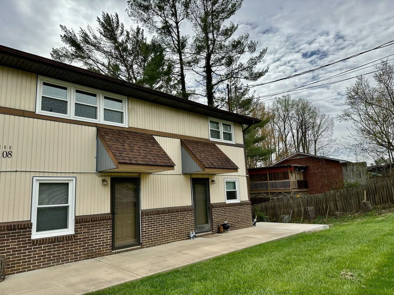 Everything You Need. All Right Here - Photo 6 of 6