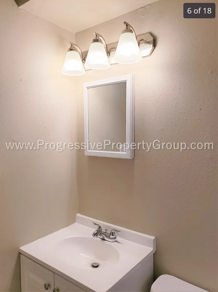 4234 Forrest Hill Rd #1 - Photo 7 of 16