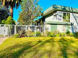 featured image of 933 S Roberts St