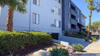 RE Hampton Court - Photo 1 of 1