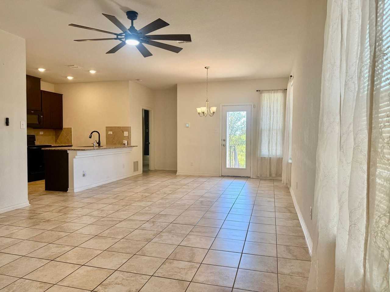 6116 Sunflower Path - Photo 4 of 21