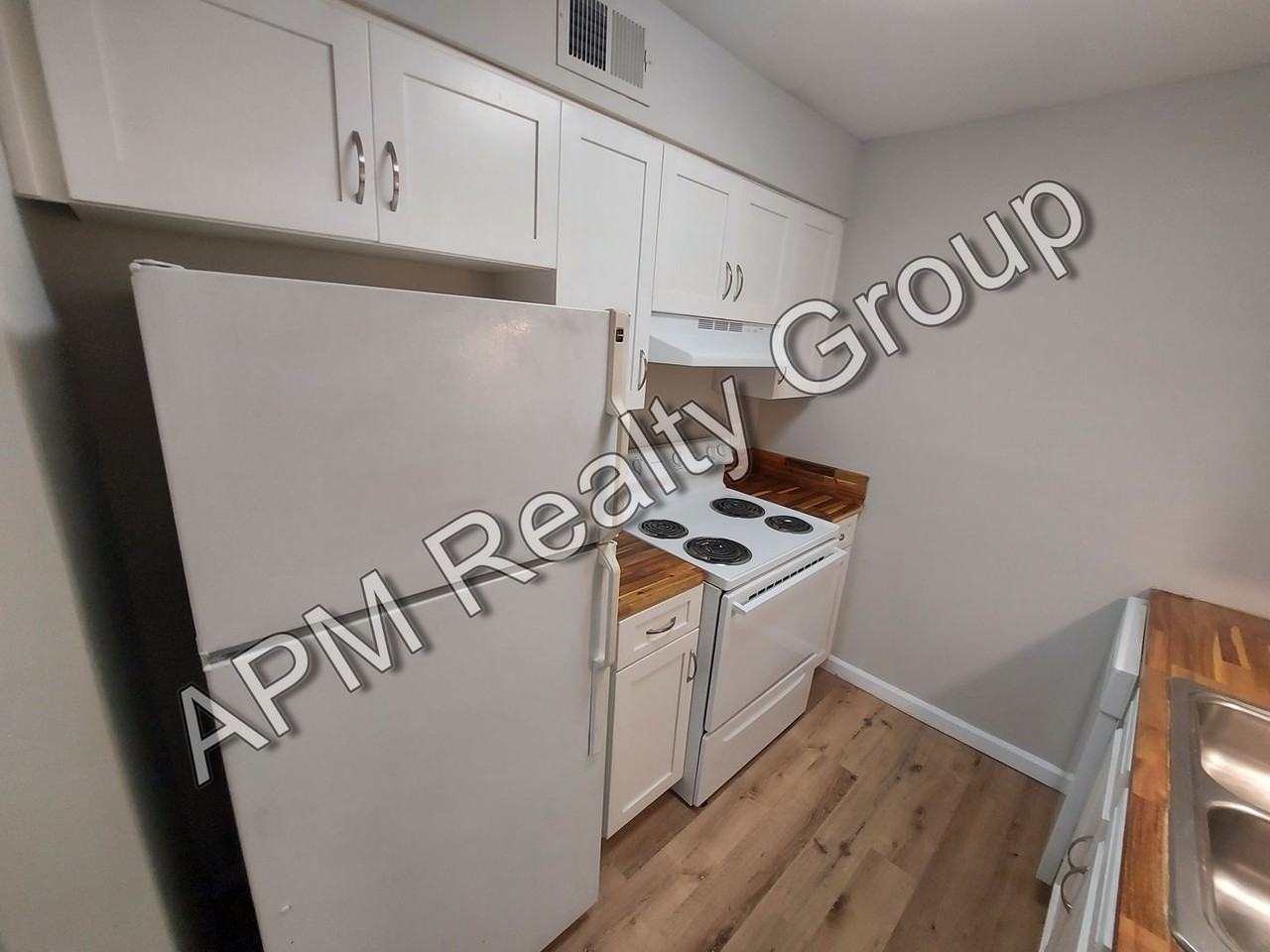 3938 Eureka St - Photo 5 of 10