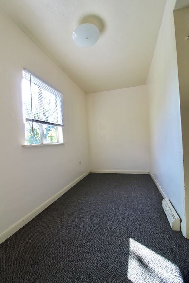 340 Grant Ave - Photo 2 of 15