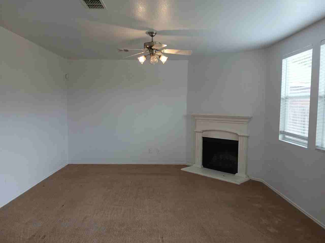 517 Grant Lane - Photo 4 of 40