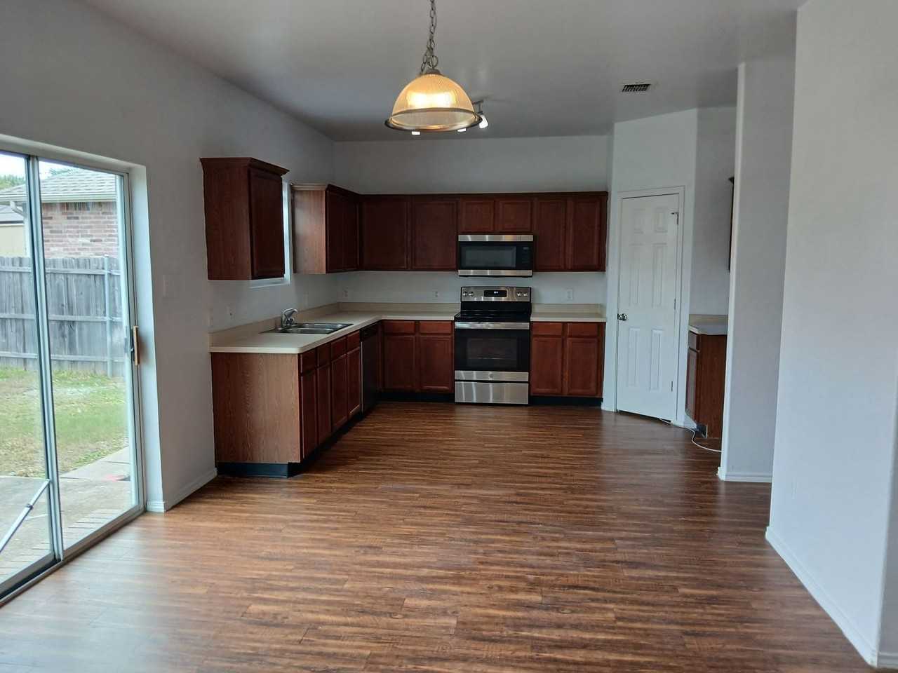 517 Grant Lane - Photo 7 of 40