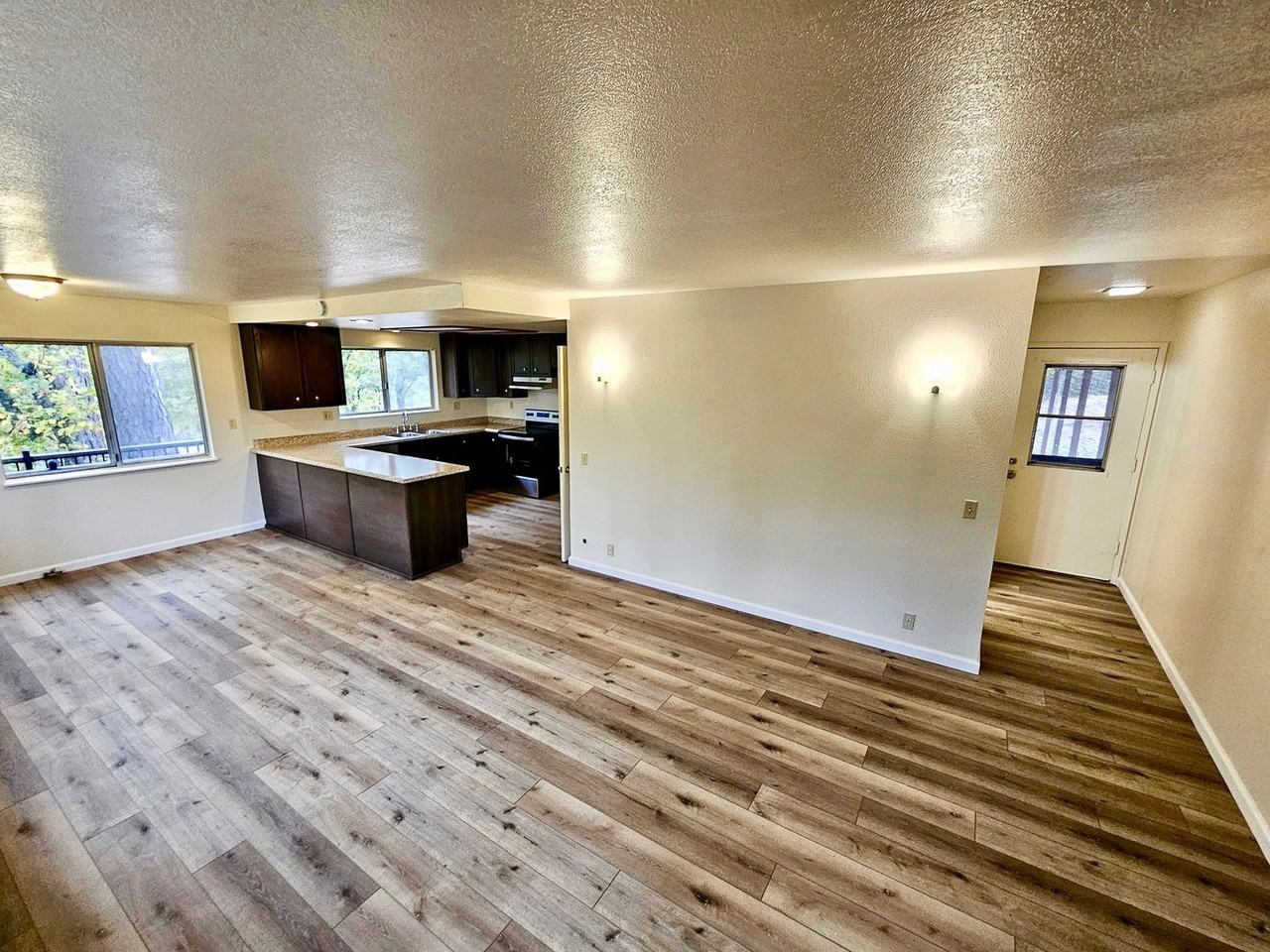 15282 Avery Way - Photo 2 of 14