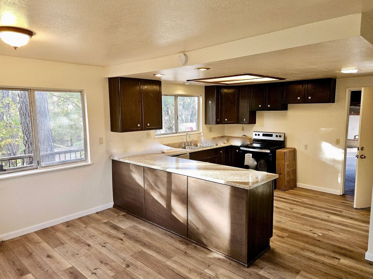 15282 Avery Way - Photo 3 of 14