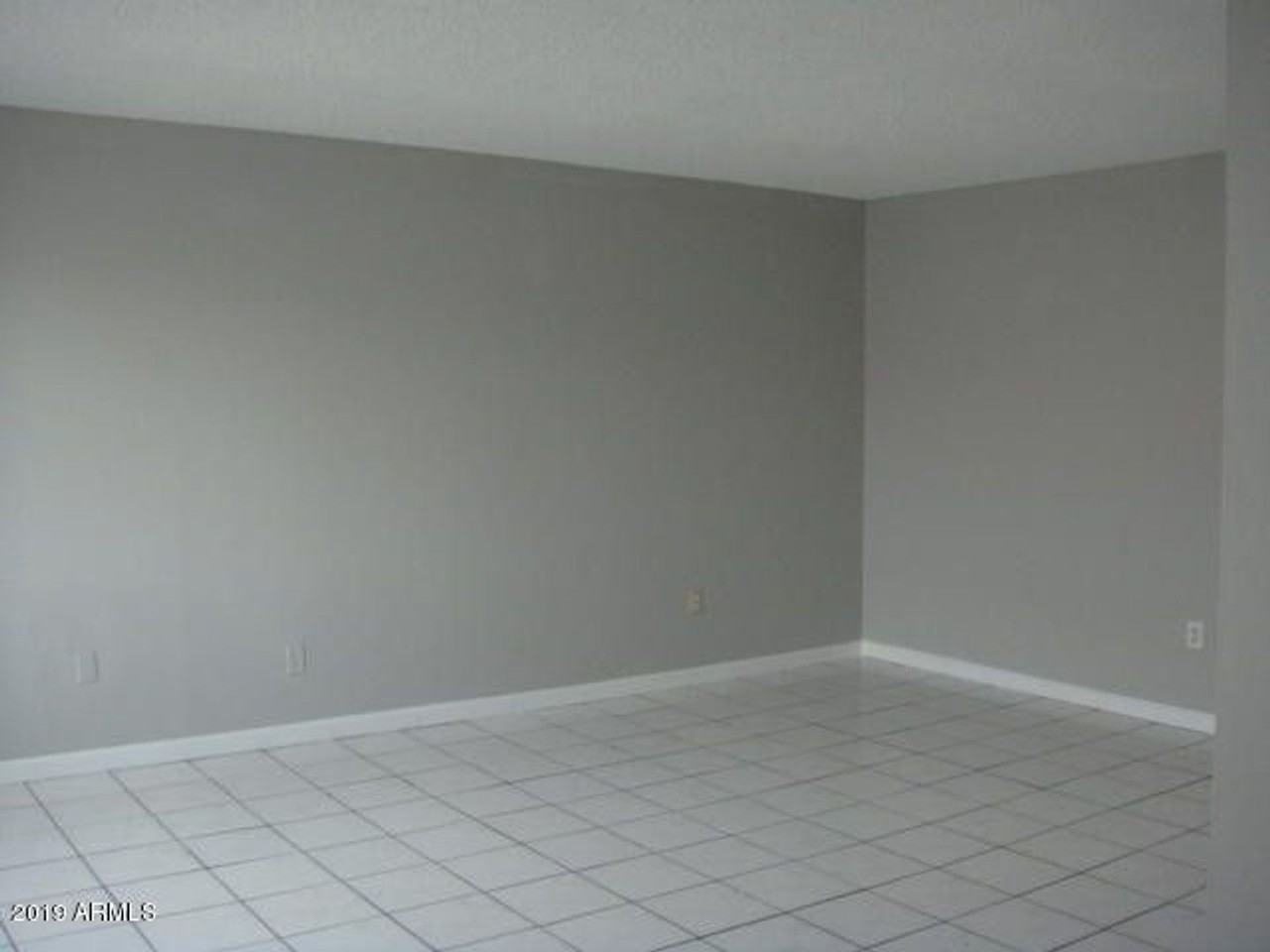 3315 W Loma Ln #4 - Photo 4 of 13