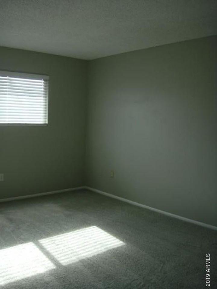 3315 W Loma Ln #4 - Photo 7 of 13