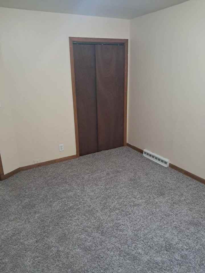 6443 North 54th Street - Photo 3 of 5