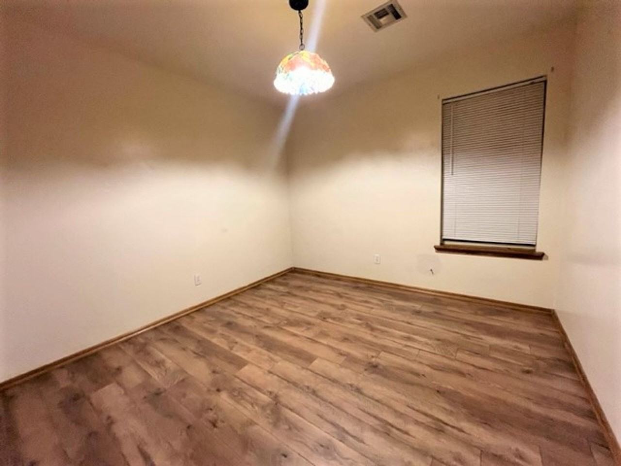 8104 Eagle Cir - Photo 7 of 24