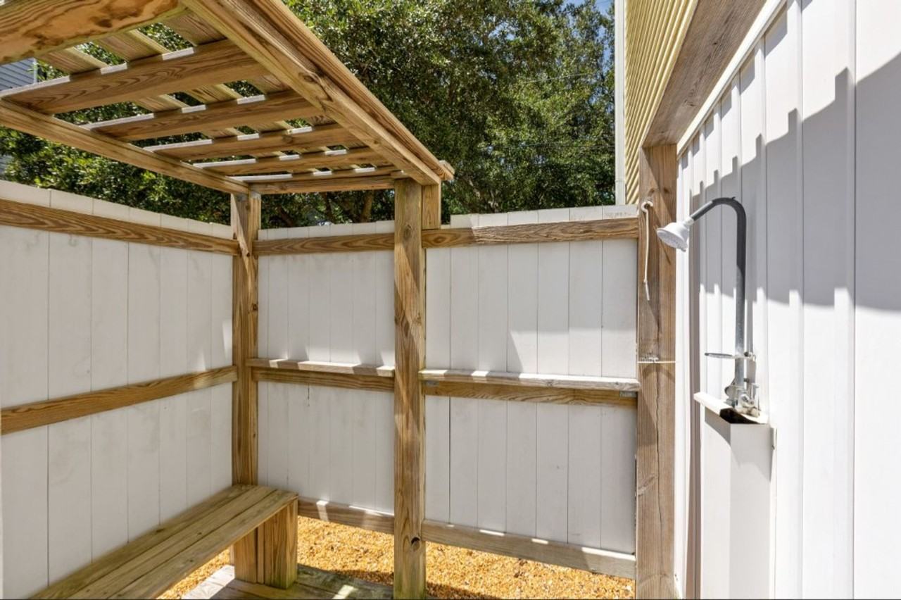 618 LOWER #2B - Photo 7 of 11