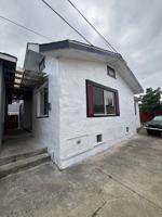 featured image of 251 Parmer Ave