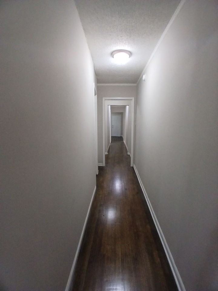 1917 Farrington St - Photo 4 of 9