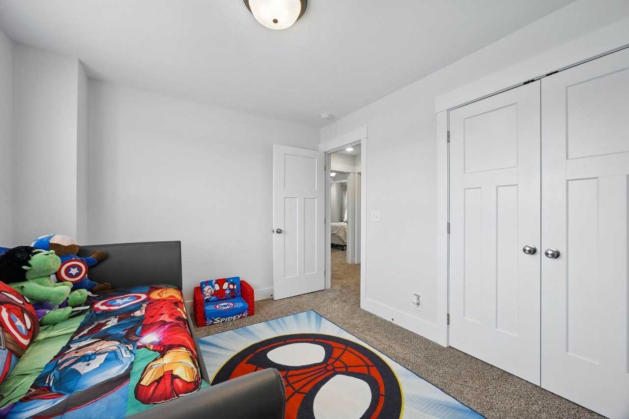 397 Frontier Dr - Photo 6 of 33