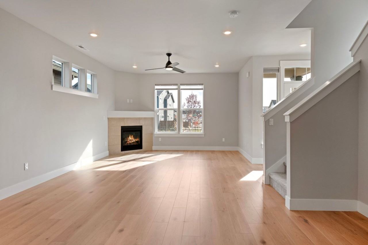 20852 Se Denver Dr - Photo 3 of 27