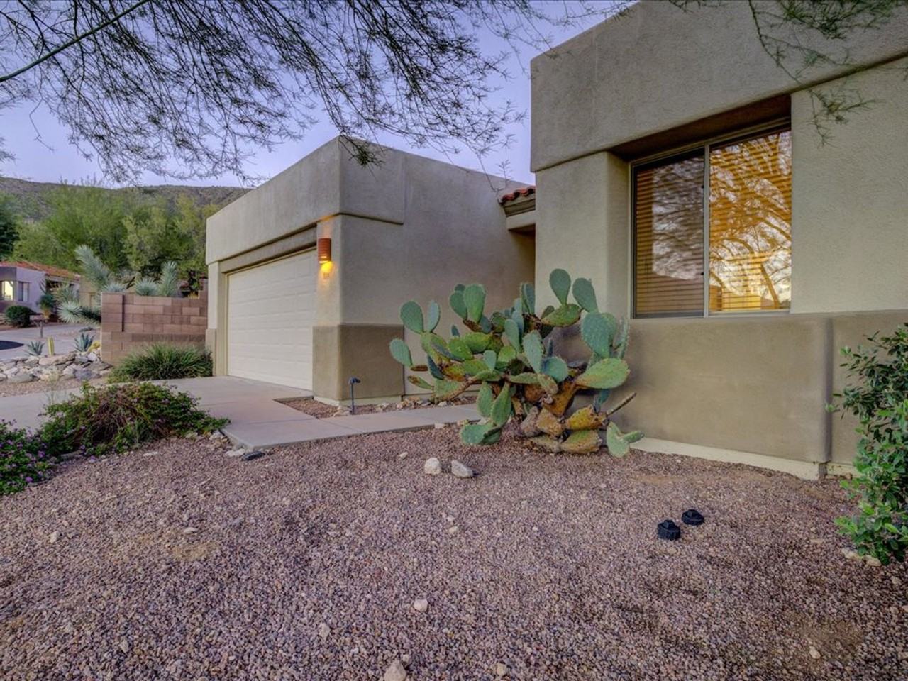 5374 North Canyon Rise Place - Photo 3 of 40