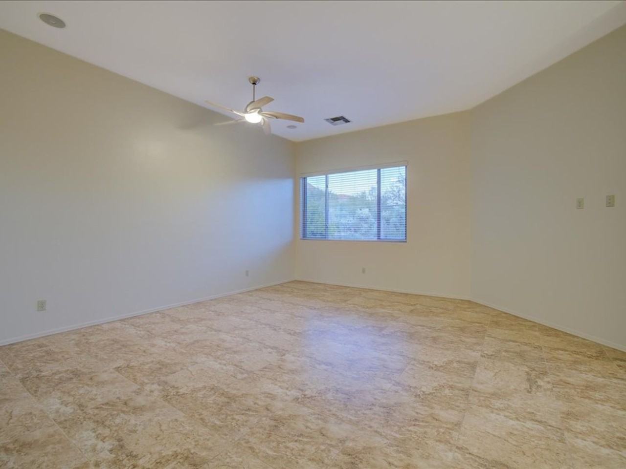 5374 North Canyon Rise Place - Photo 5 of 40