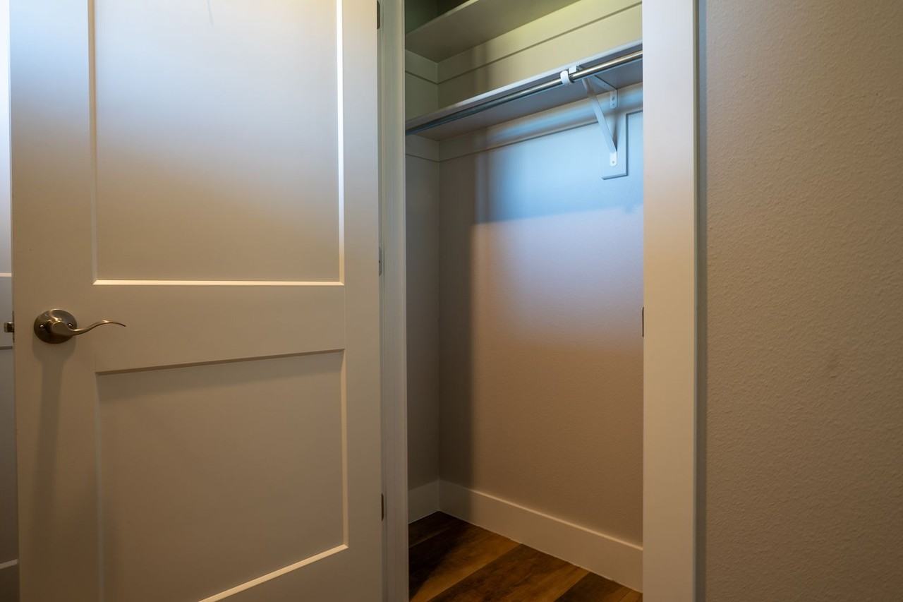 1735 Booker Circle - Photo 5 of 25