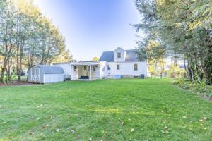 featured image of 183 Thompson Rd