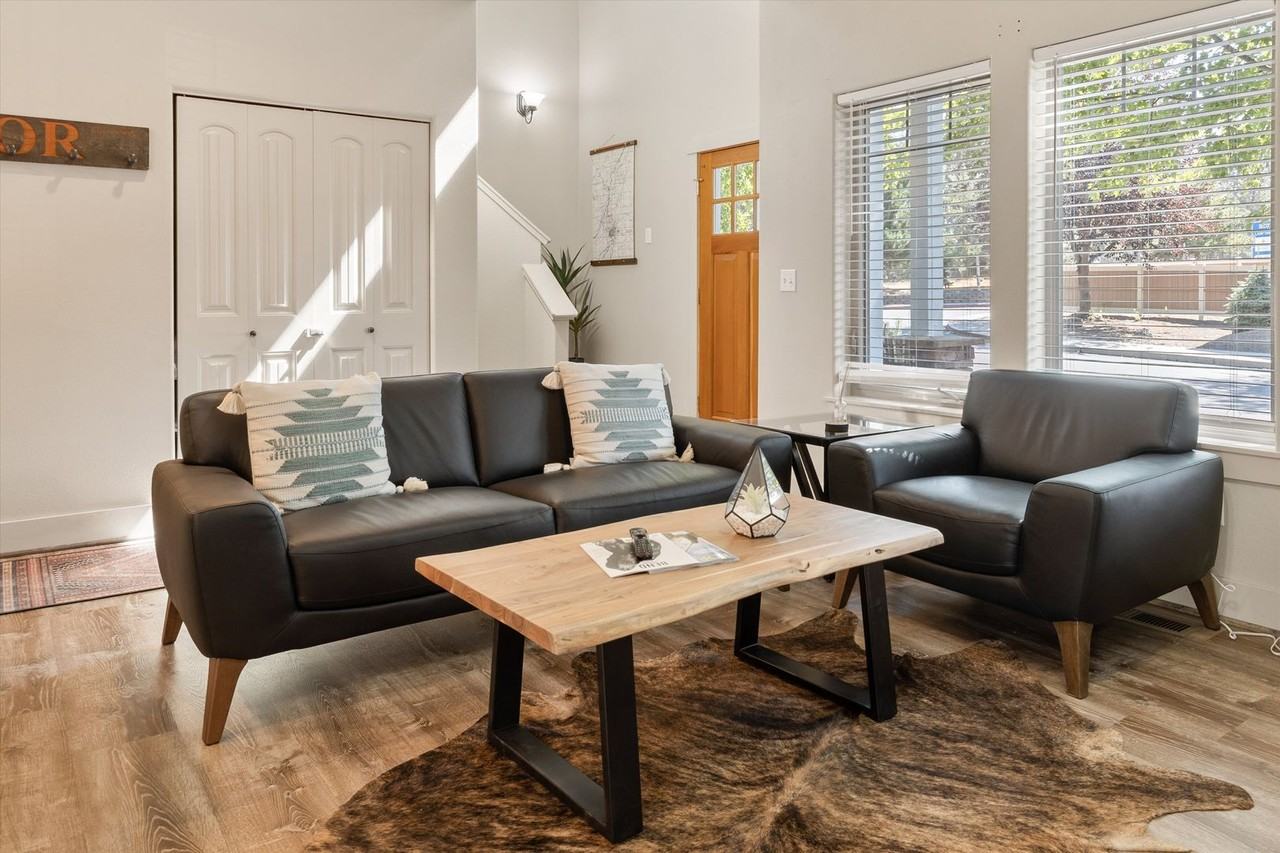 20184 Merriwood Lane - Photo 5 of 41