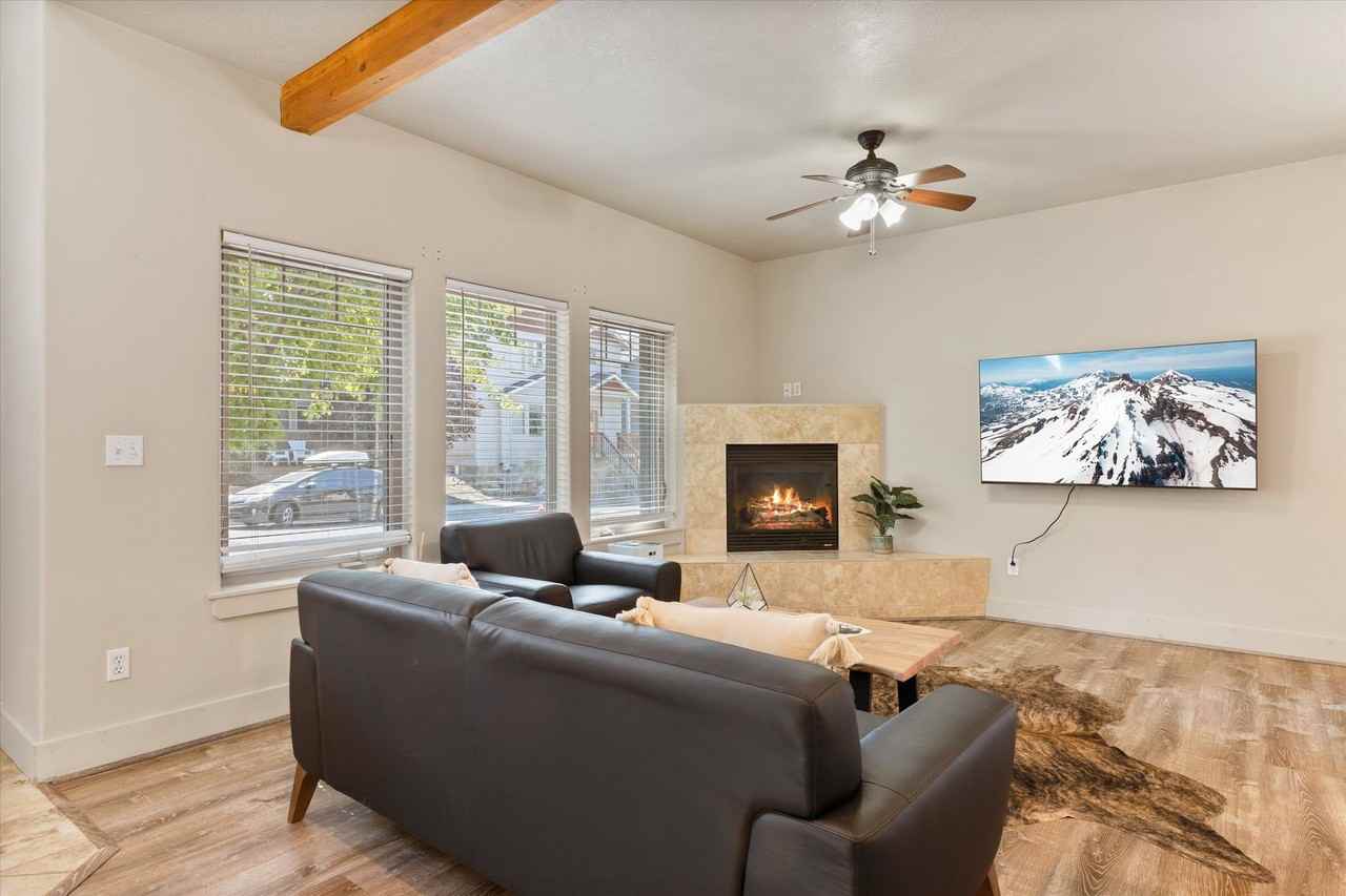 20184 Merriwood Lane - Photo 7 of 41