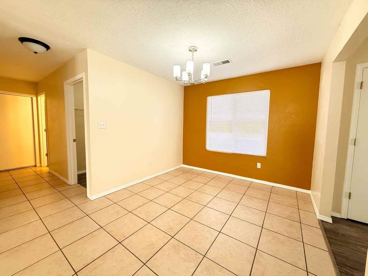 11505 Medicine Bow Pl Se - Photo 3 of 18