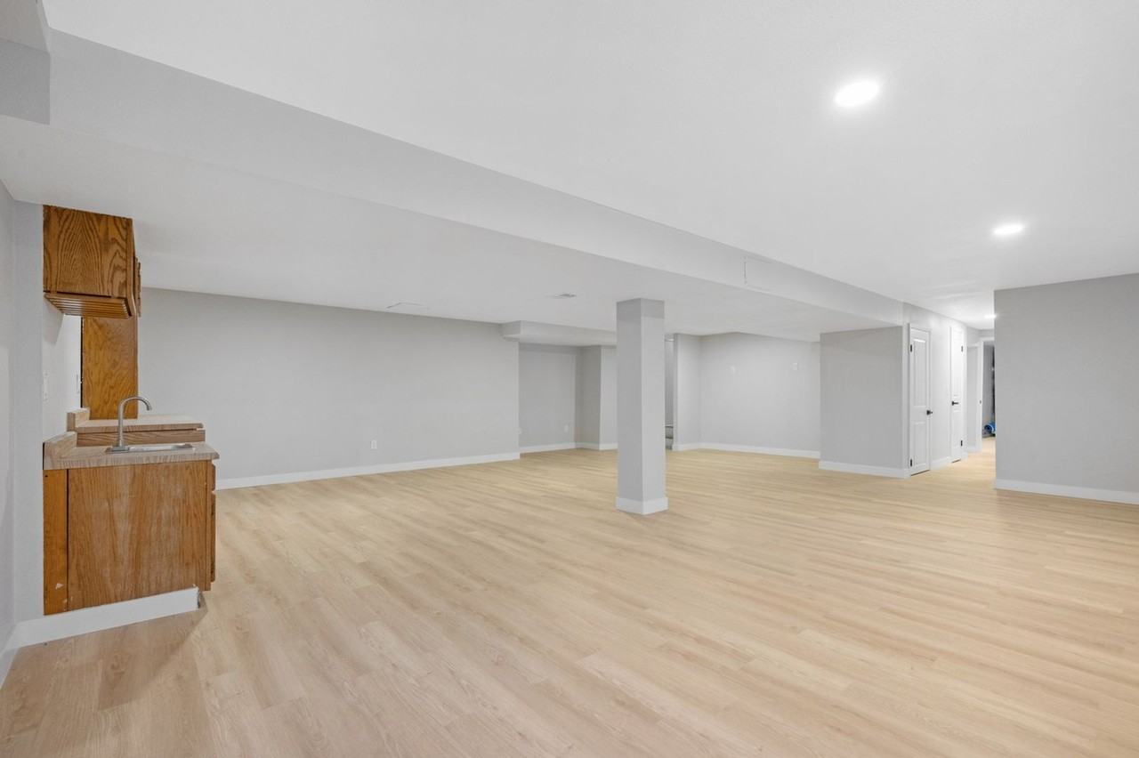 4558 S Laredo St - Photo 7 of 38