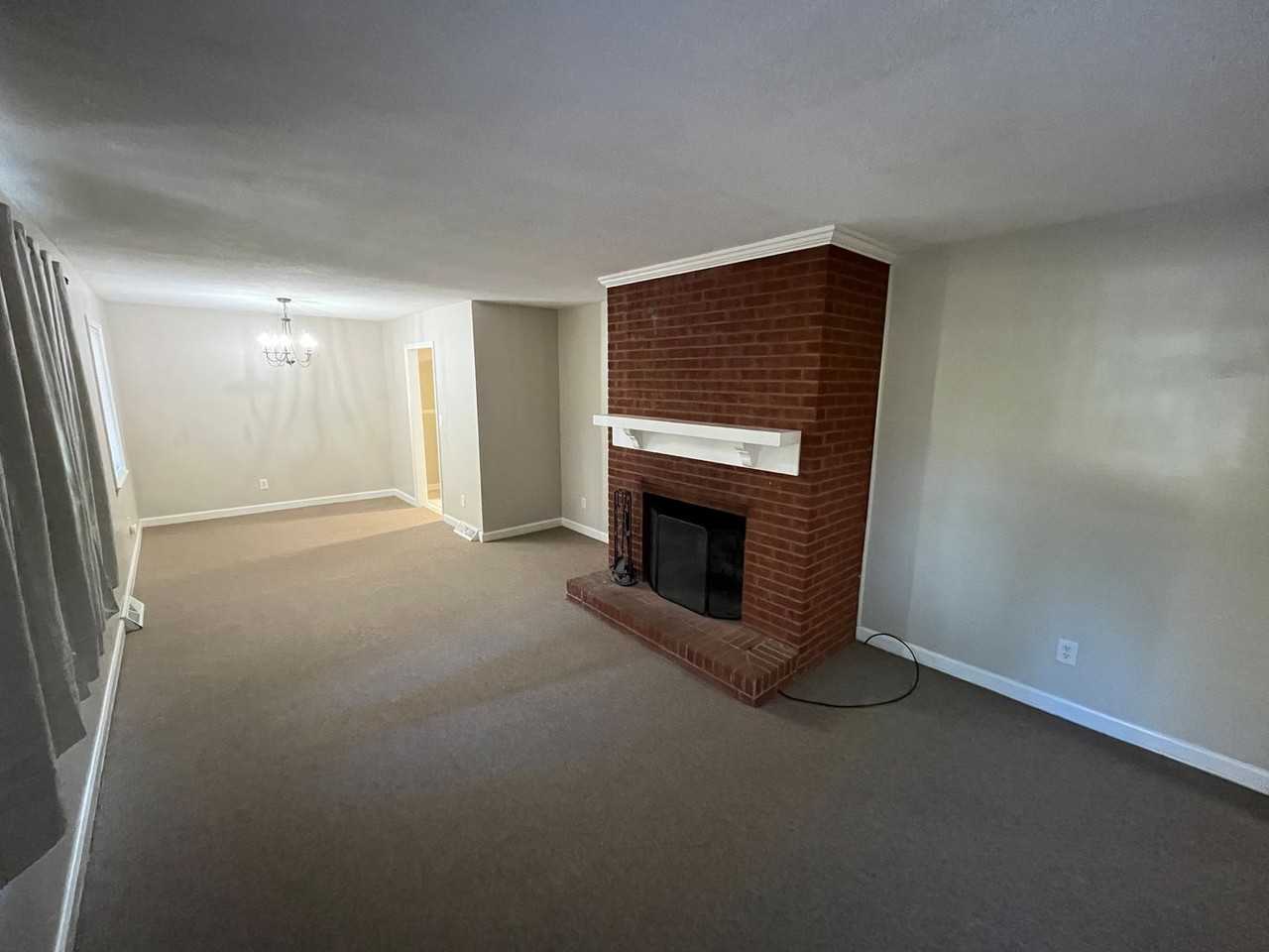 105 Glenwood Drive - Photo 7 of 29