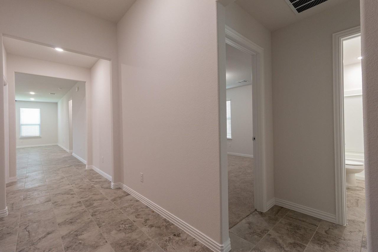 1017 Verde Valley Ln #NA - Photo 3 of 20