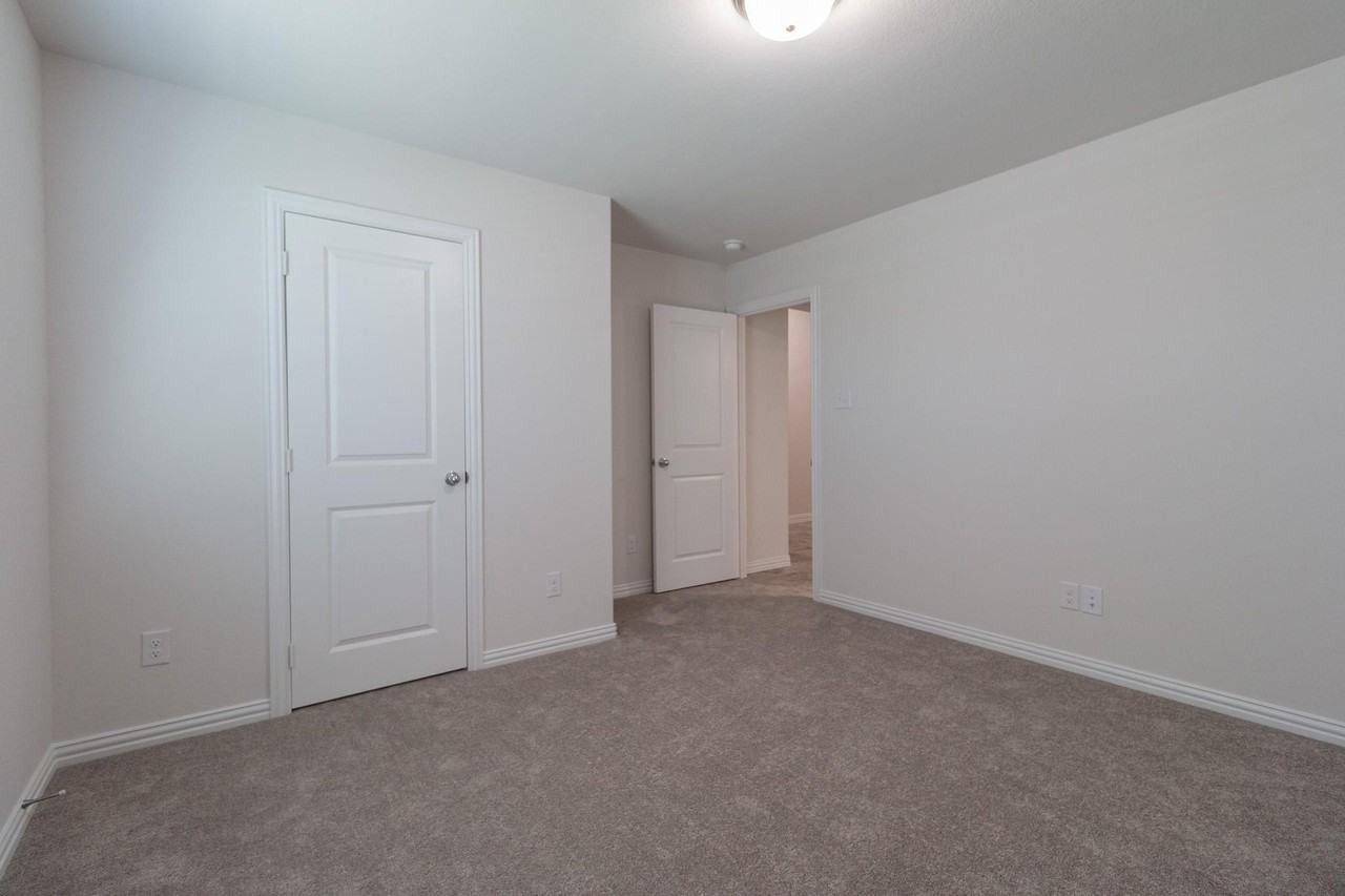 1017 Verde Valley Ln #NA - Photo 4 of 20