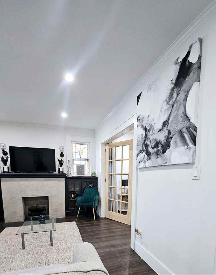 Hollywood Avenue - Photo 3 of 13