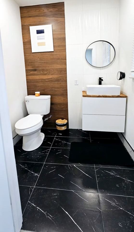 Hollywood Avenue - Photo 5 of 13