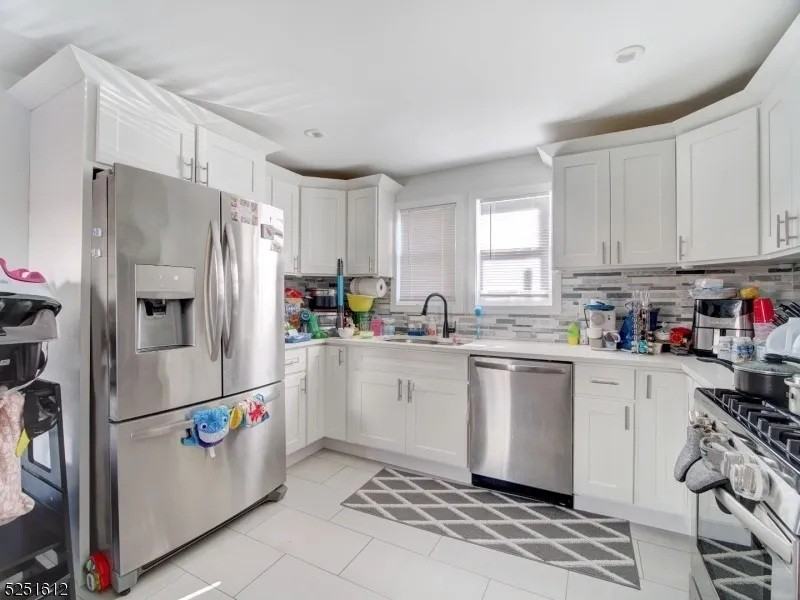 1210 Roselle St #NA - Photo 3 of 7